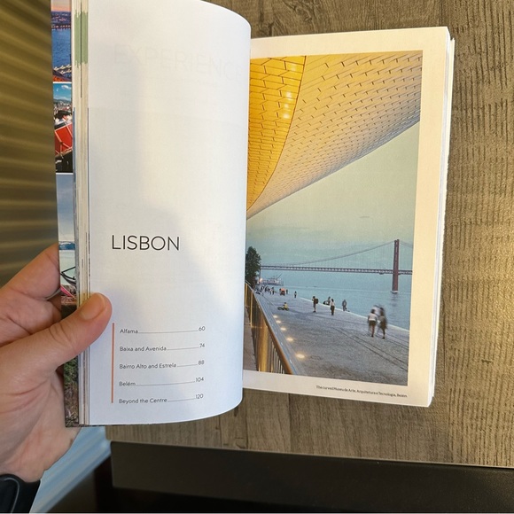 Portugal Travel Guide DK Eyewitness - Picture 8 of 11